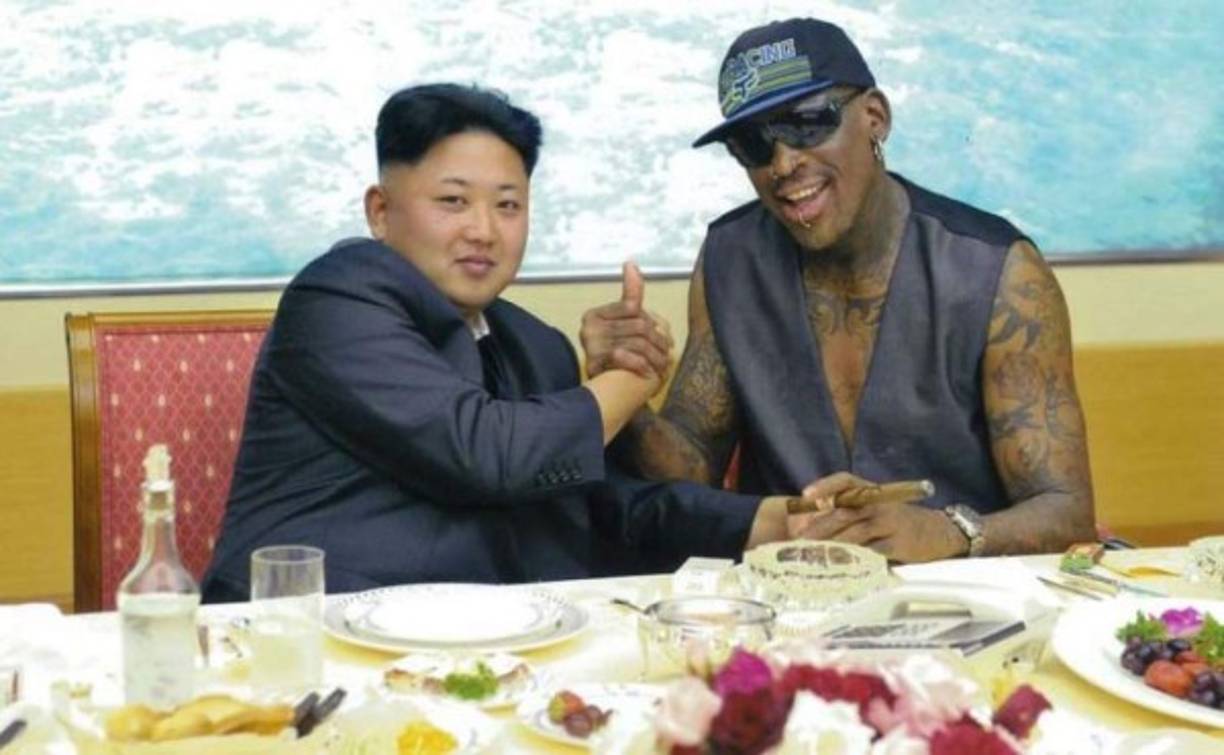 Rodman aseguró que Kim Jong-un le invitó a volver cuando quisiera y él aceptó hacerlo con una condición: que las chicas de la banda se aprendiesen canciones de los Rolling Stones y de Pearl Jam.