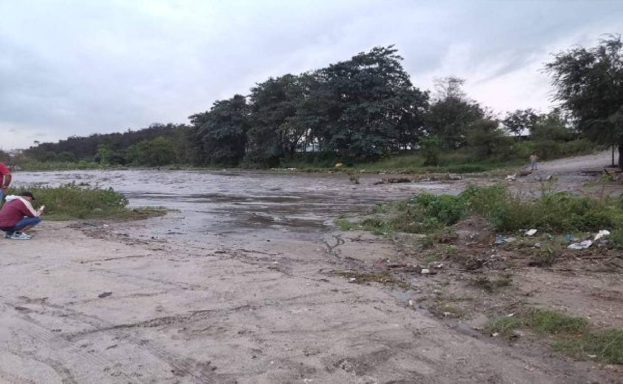 Cenaos informó que las lluvias se mantendrán durante 72 horas en el norte, occidente y zona insular de Honduras.