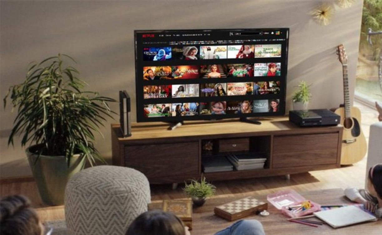 ¿Qué vas a hacer después de la fiesta de Navidad o para estrenar el año 2019?, ir a la playa, evadir las visitas o quizás comer recalentado mientras miras Netflix...<br/><br/>Si la última opción es lo que más se te antoja te recomendamos 10 películas para que no pierdas la mitad del día buscando qué ver entre todo el contenido que la plataforma ofrece.