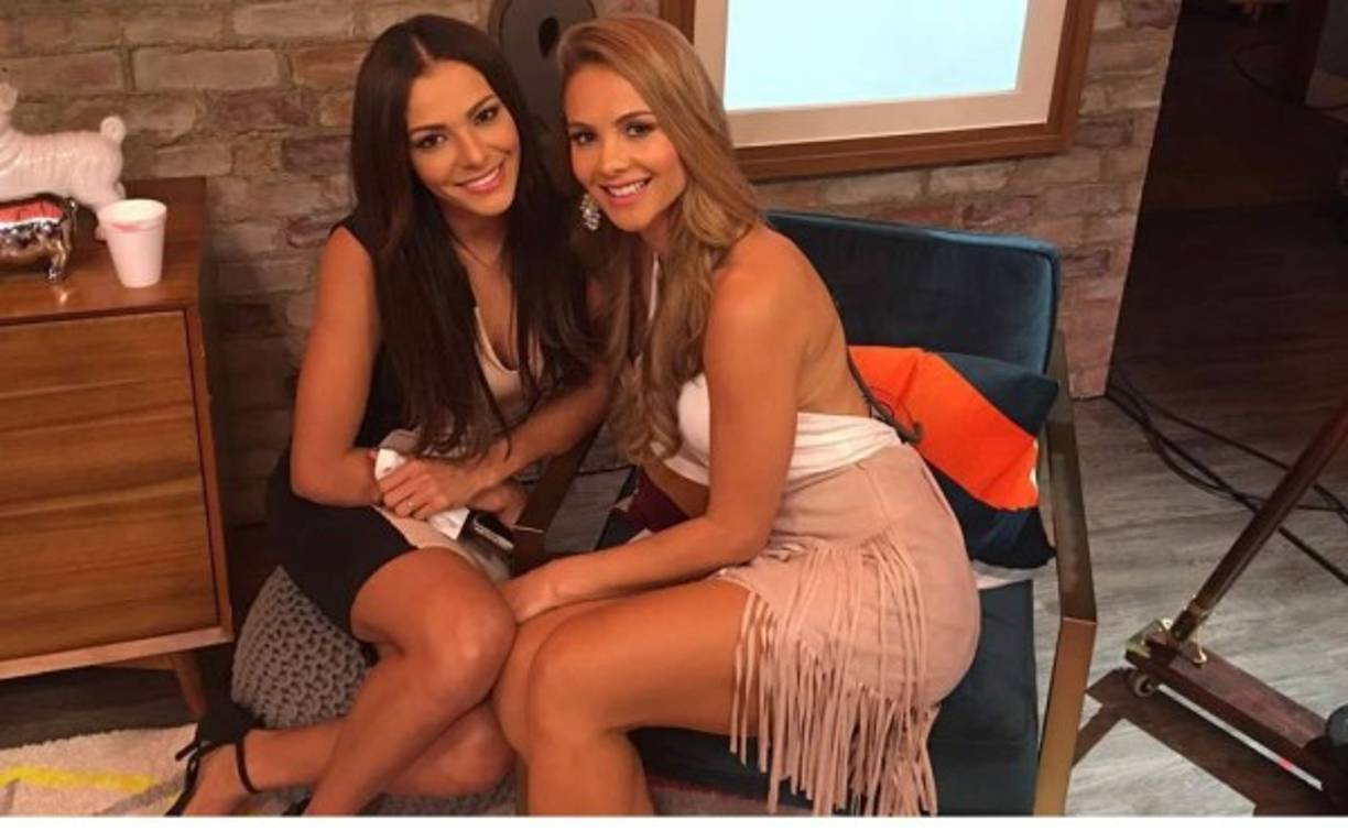 Nathalia Casco junto a la colombiana Ximena Córdoba.
