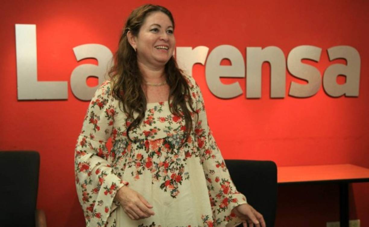 Sonia Elizabeth Santos.