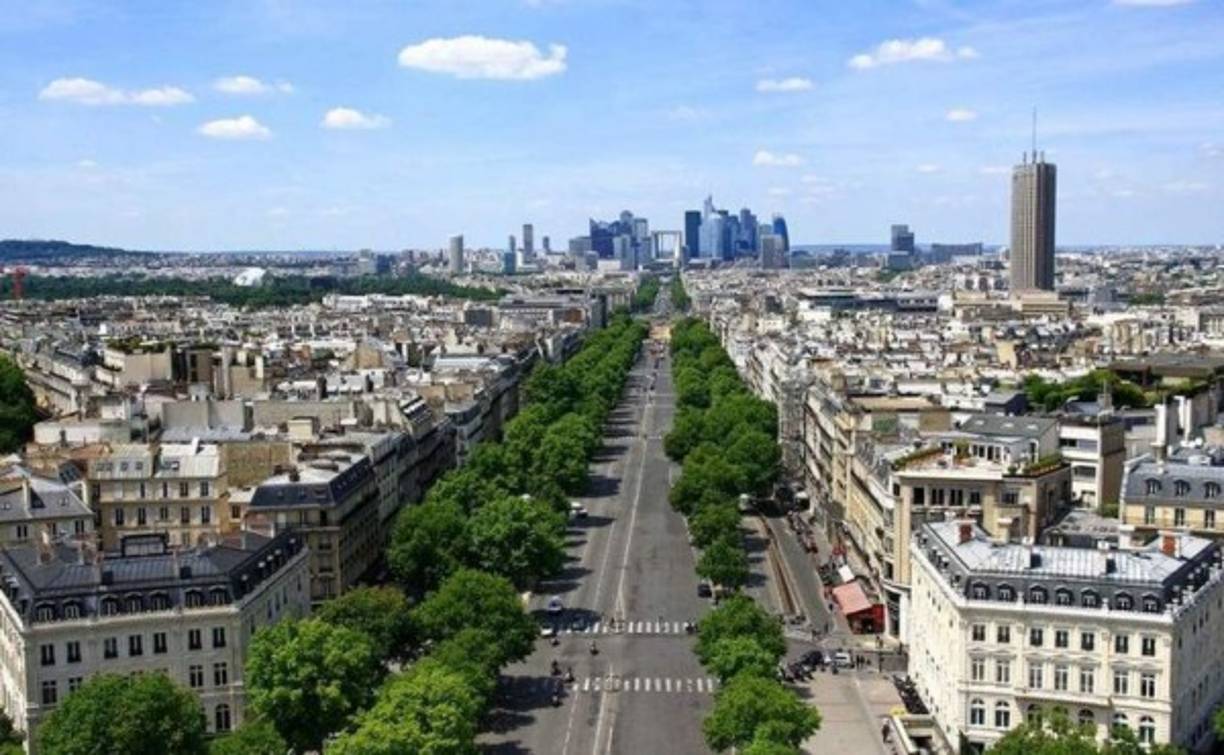 Según el periódico francés, la propiedad alquilada por Messi teiene un valor de 20 mil euros mensuales. Eso sí, ya no podrán tener una piscina como suele ser a cada lugar al que van.