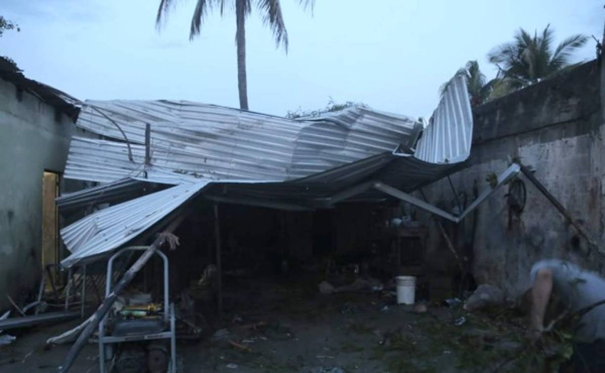 Afortunadamente solo se reportaron daños en las casas y no personas heridas. En la ciudad hubo poca brisa, pero no lluvia.