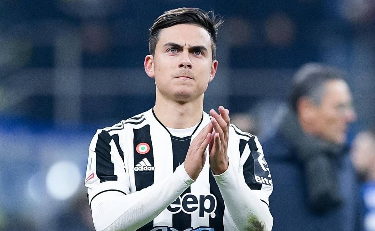 Atlético de Madrid y FC Barcelona están interesados en hacerse con los servicios de Paulo Dybala, quien termina contrato con la Juventus de Turín en verano del 2022 y todavía no termina de renovar. Una posibilidad importante para ambos equipos que necesitan reforzar su ataque en verano.