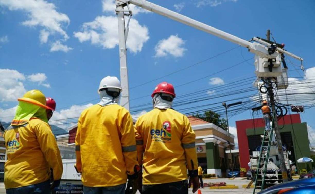 Yoro (De 9:00 am a 4:00 pm)<br/>Ciudad de Yoro, Hospital Manuel de Jesús Subirana, Barrio Las Colinas, Las Delicias, Colonia Díaz Chávez I, II y III, Barrio El Pantano, Barrio Santiago, colonia Porfirio Martínez, Colonia Lando Burgos, Colonia Rotario, colonia Hawitt, colonia Emanuel I, II y III, Barrio El Centro, La Cultura, Guanacaste, Cabañas, Barrio Subirana, colonia Reino Unido, San José, Barrio Casino Agay I y II.