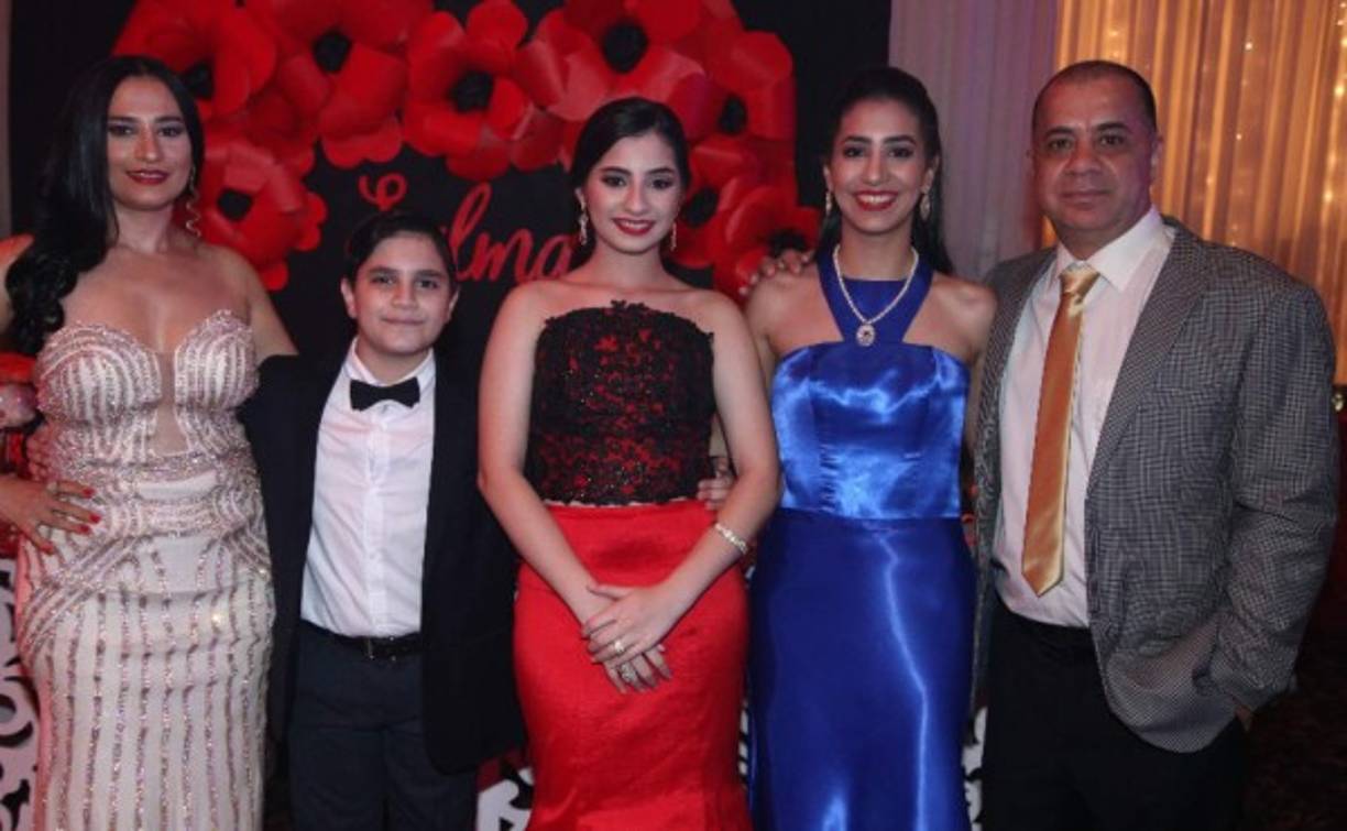 Rania, Amir, Salma, Rasha y Zahi Zayed.