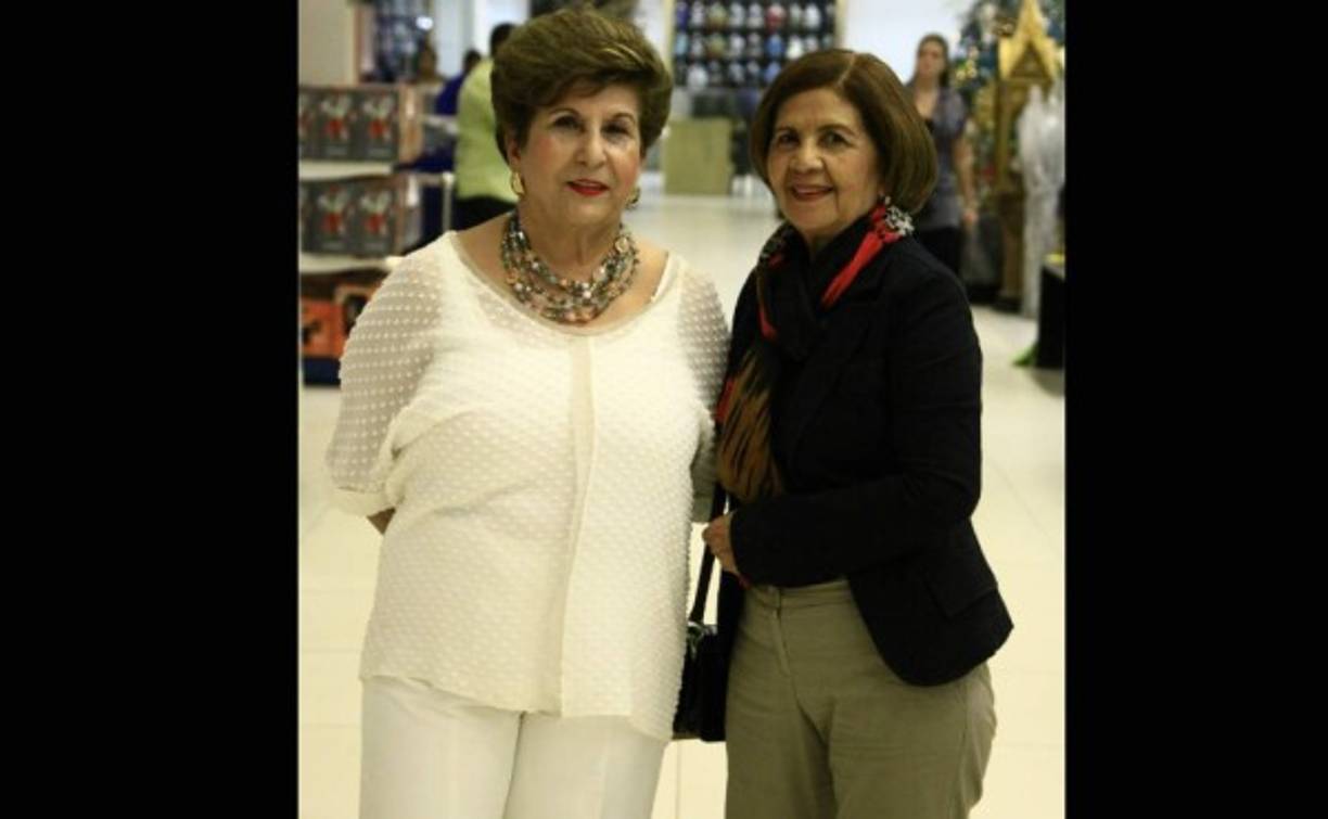 Lily Faraj y Lita Lardizábal.
