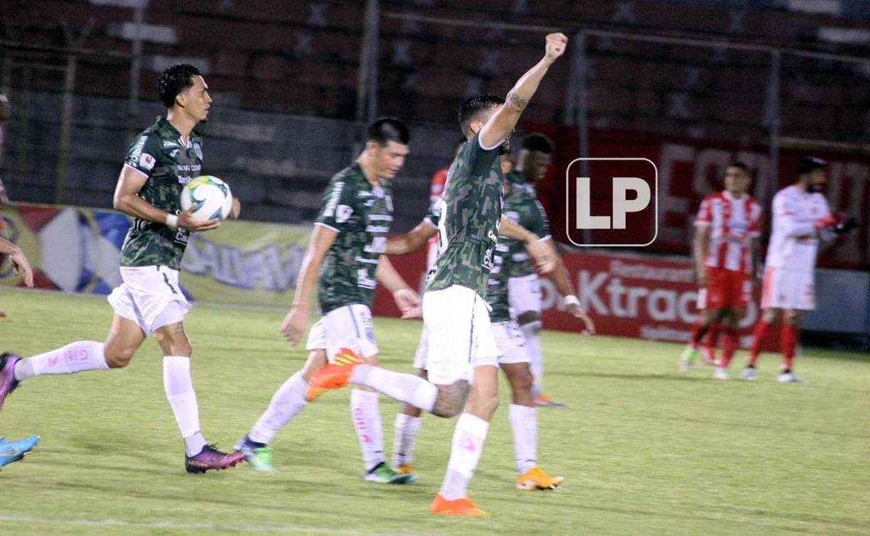 El argentino Lucas Campana salvó al Marathón al marcar el empate definitivo 2-2 contra el Vida.