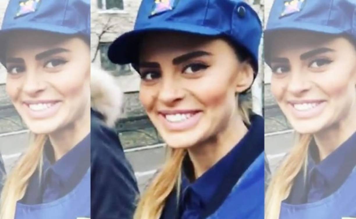 Por las mañanas trabajaba en una oficina del Gobierno en Rusia y por las noches, era toda una candente DJ.