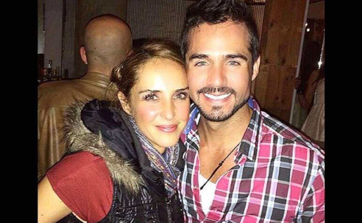 JOSÉ RON E IRÁN CASTILLO. Tras su ruptura con Ariadne Díaz, al actor mexicano se le vinculó con varias chicas, pero quien se quedó con su corazoncito fue Irán Castillo.