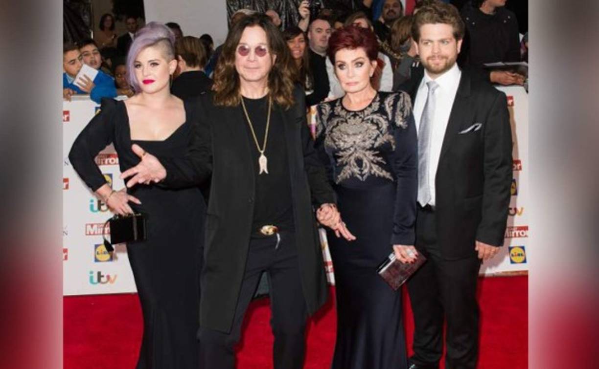 (FILES) In this file photo taken on November 23, 2004, British rock star Ozzy Osbourne gestures during a Thames Valley Police press conference in Gerrards Cross, Britain, after his house was broken into late 22 November. - Ozzy Osbourne revealed on US morning television show 'Good Morning America' that he has been diagnosed with Parkinson's disease during an interview released on January 21, 2020. (Photo by Jim WATSON / AFP)
