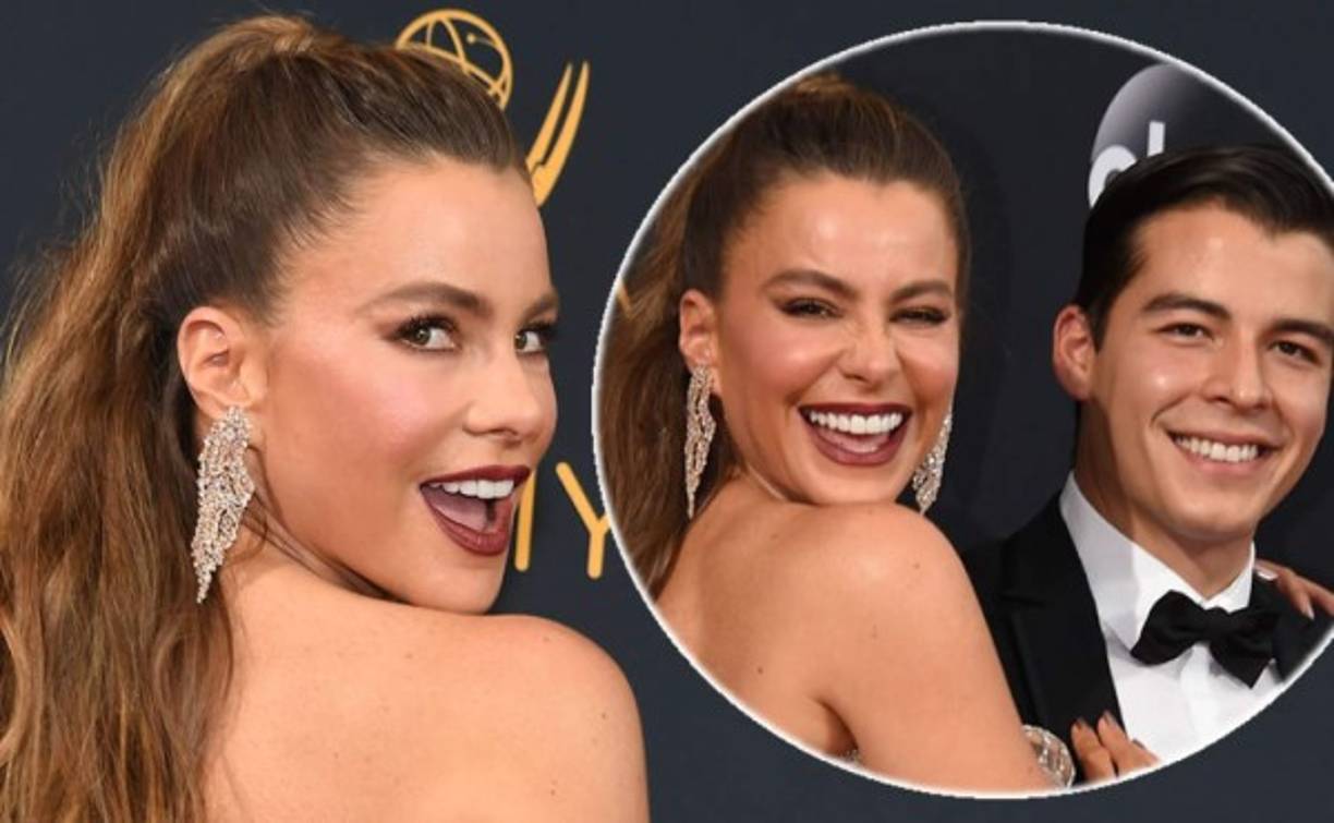Sofía Vergara llegó a imponer tendencia en la alfombra roja de los premios Emmy 2016, pero esta vez estuvo acompaña por su único hijo, Manolo, y no por su esposo Joe Manganiello.