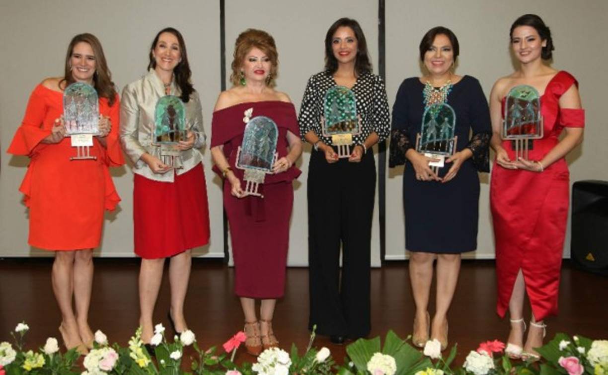 Francis Wagüi, María Elena Botazzi, Maritza Lara, Ana Morales, Fátima Motiño y Grace Sarmiento.
