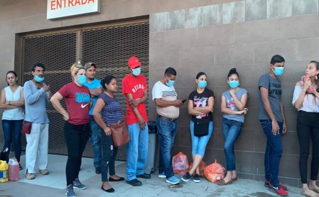 No llevar consigo grandes cantidades de dinero al momento de ingresar o retirarse de las instituciones bancarias.