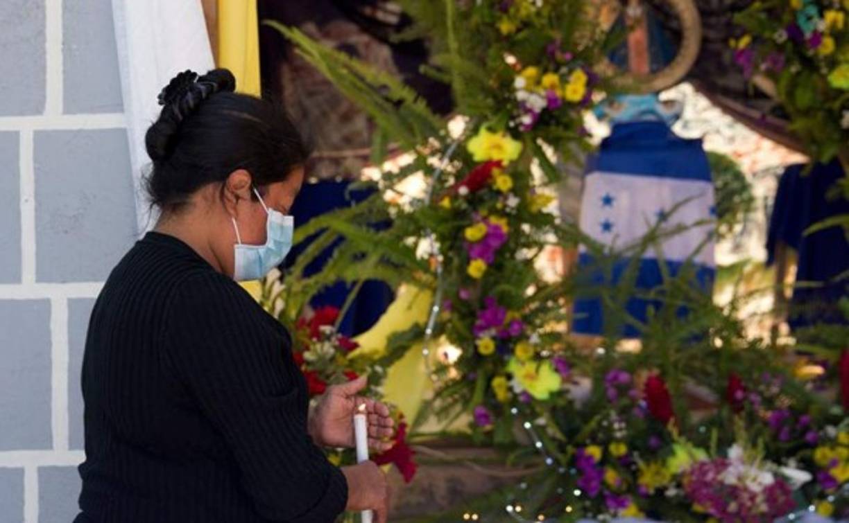 Ante la alta incidencia de coronavirus en las últimas semanas en Honduras, que desde marzo acumula 149.791 contagios y 3.638 muertos, el santuario de Suyapa en Tegucigalpa permanece cerrado desde el lunes para evitar la peregrinación de miles de personas.