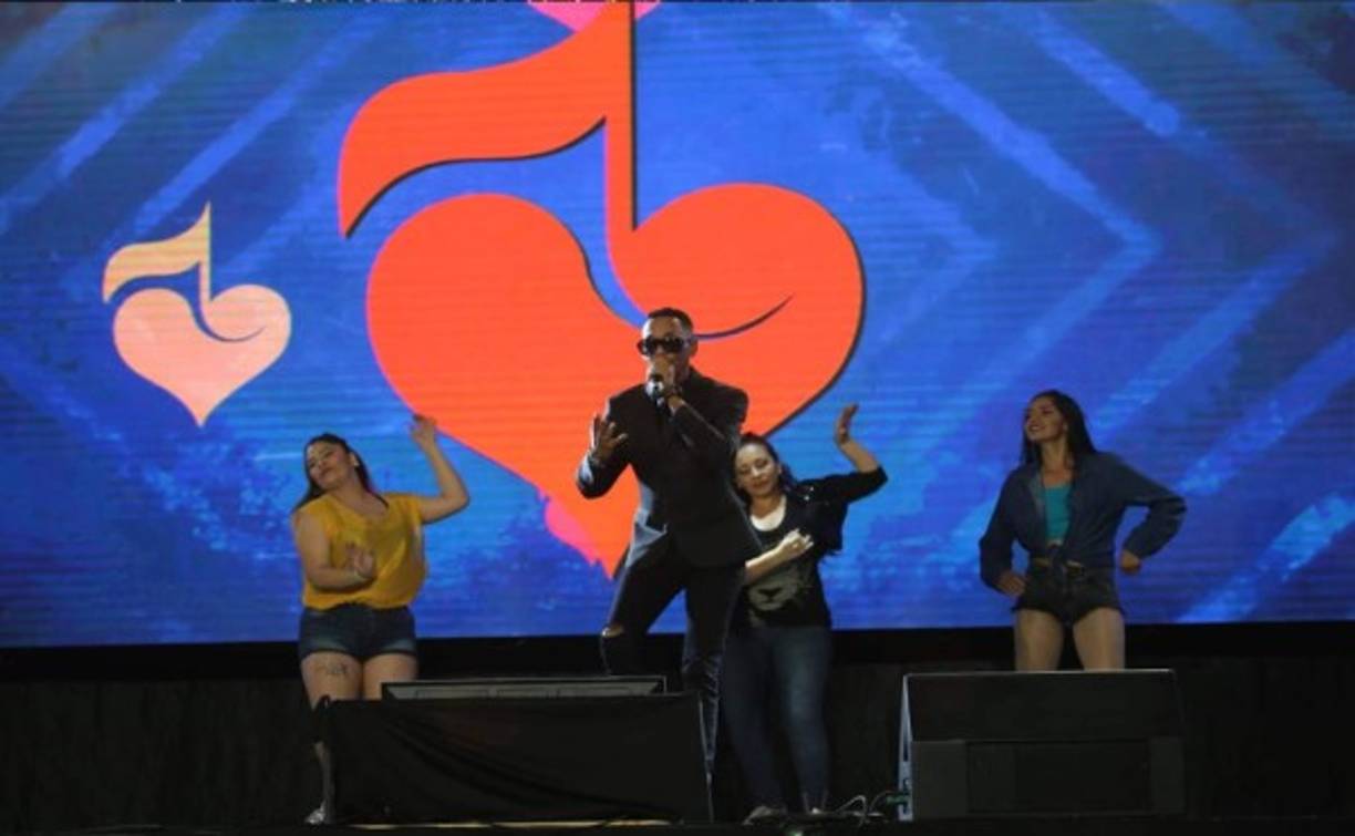 Artistas nacionales colaboraron para pasar la meta de este año que era de 63 millones de lempiras.