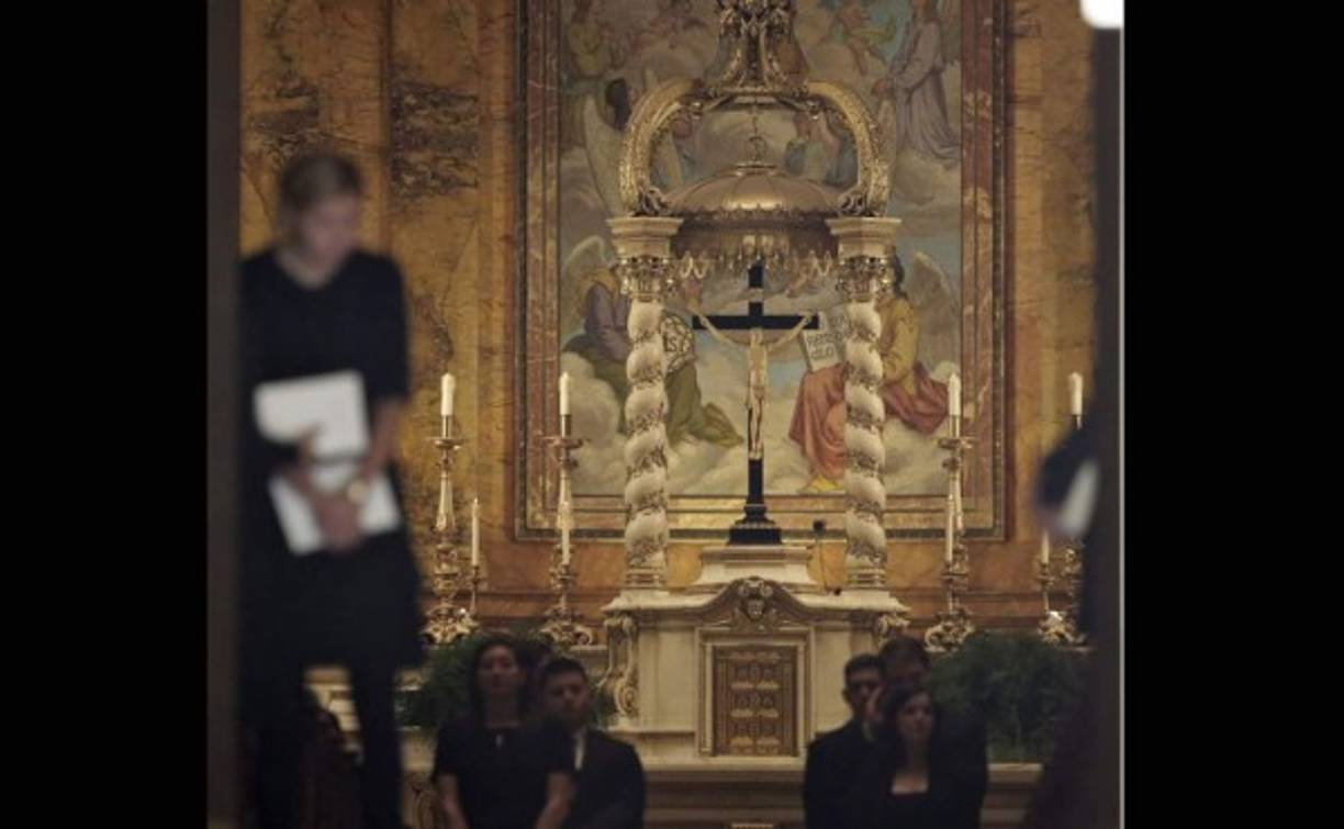 Vista general del interior de la iglesia de San Ignacio de Loyola en Park Avenue en Nueva York, Estados Unidos, hoy, lunes 3 de noviembre de 2014.