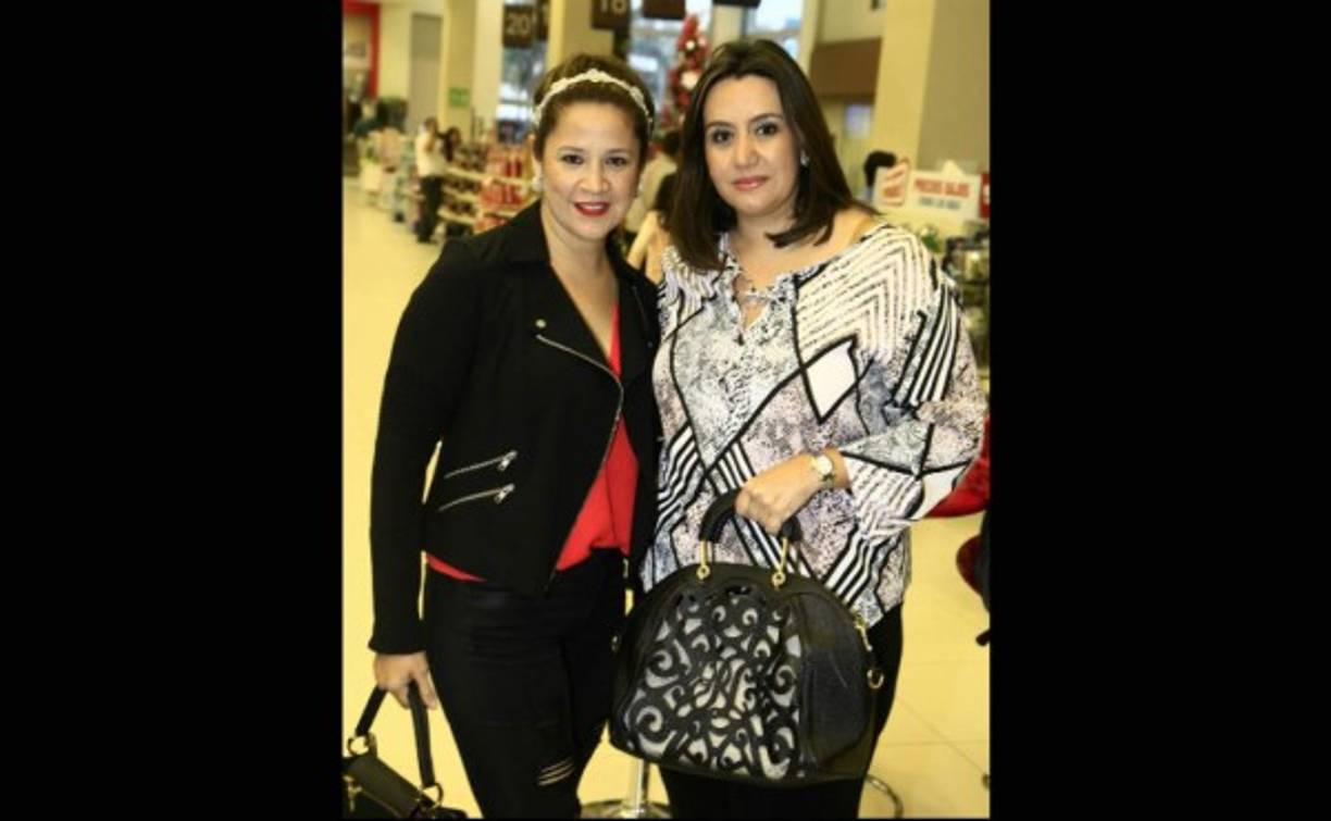 Giselle Rojas y Ángela Salgado.