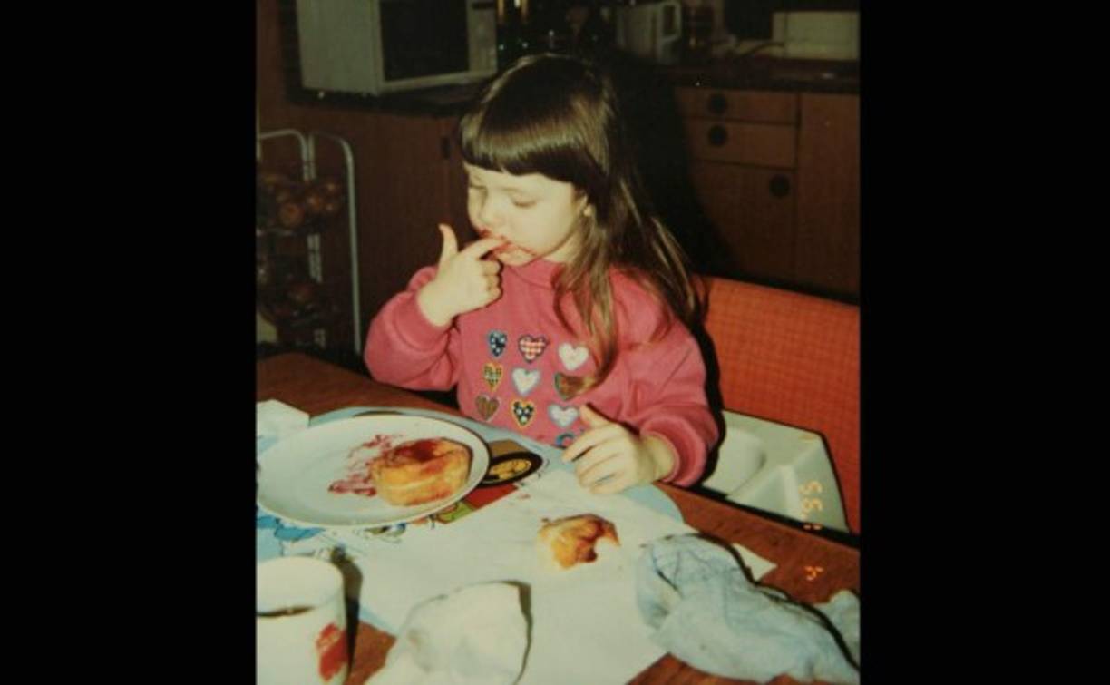 Karina Elizabeth Christensen Santos.