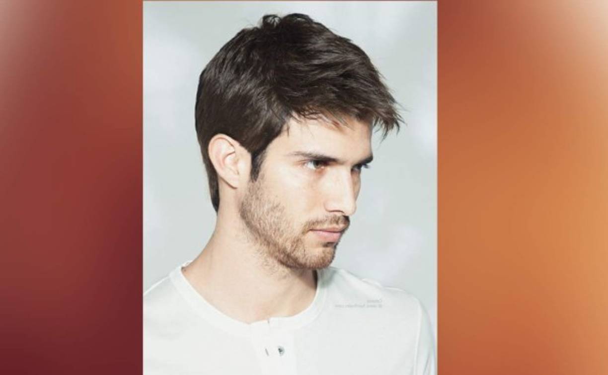 ¿Te gustan las patillas largas? esta versión, sin duda, te gustará. Existe un Mullet para todos los gustos.