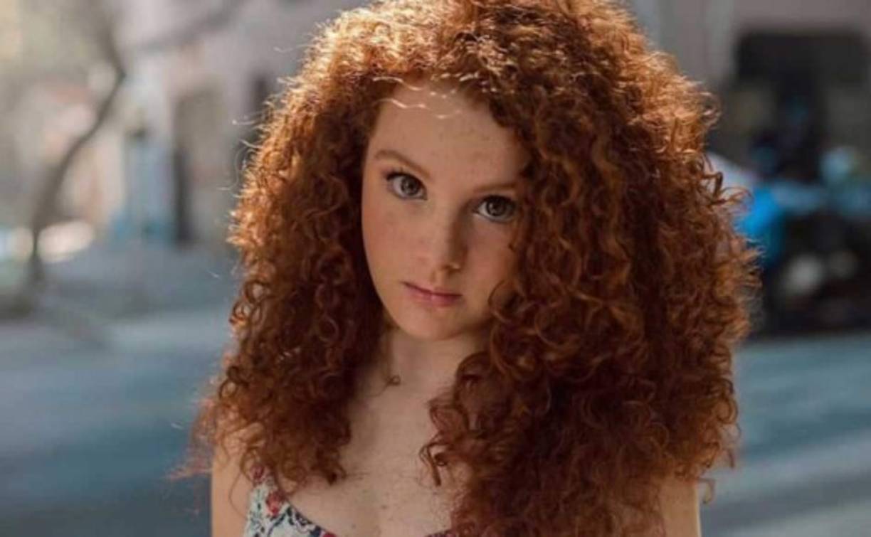 La actriz venezolana Briggitte Bozzo tuvo que pasar recientemente por el quirófano en plena pandemia del coronavirus para realizarse una mamoplastia de reducción.