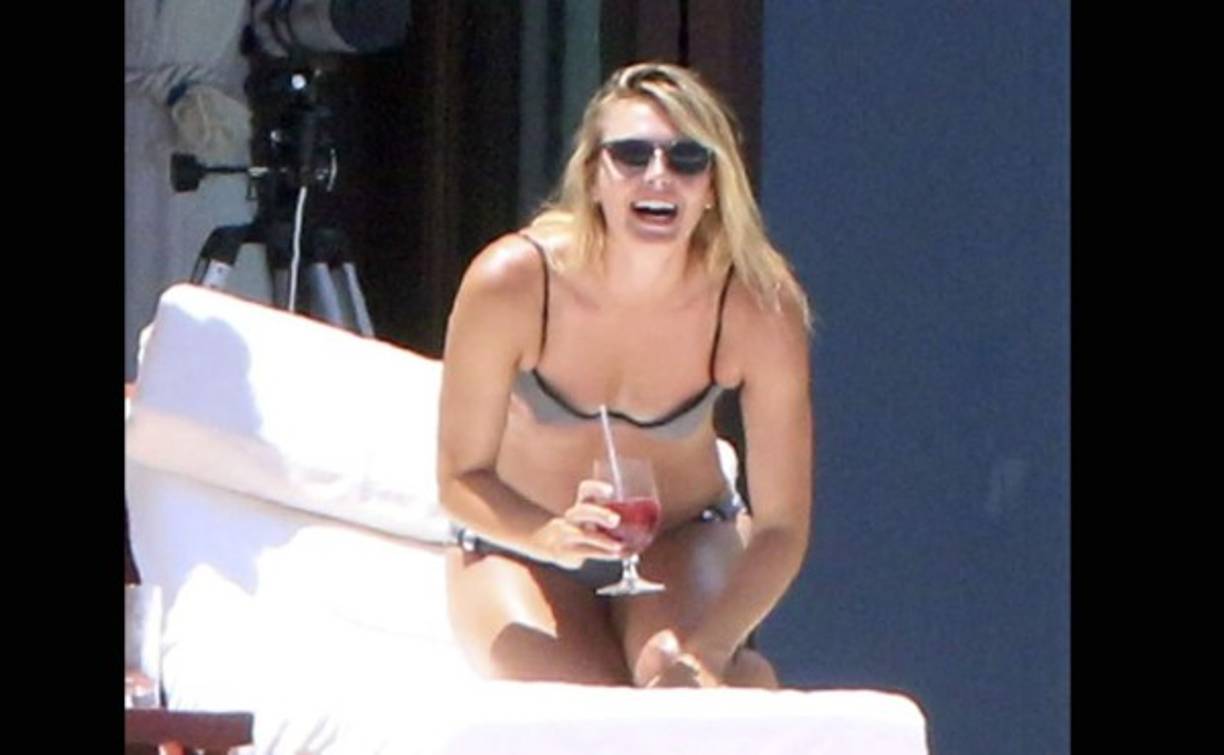 Sharapova derrite con sus encantos físicos y su natural simpatía. La tenista es además una cotizada modelo profesional.