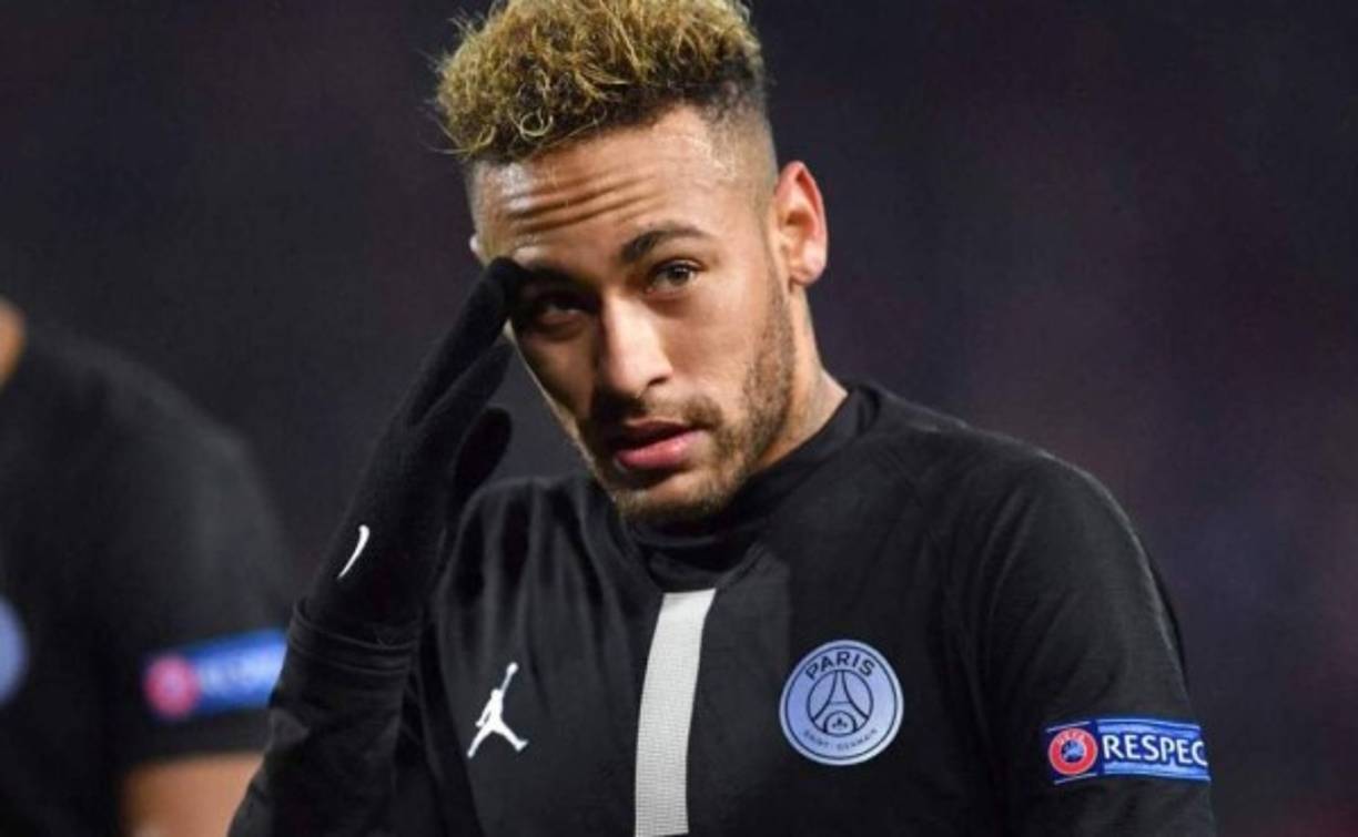 Muchos expertos en el fútbol aseguran que tendrá que resignarse a seguir en el equipo parisino.