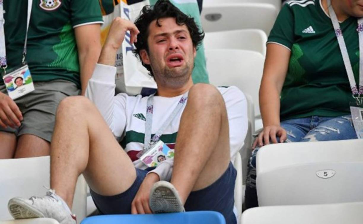 Llanto mexicano en el Samara Stadium. Los aficionados llegaban con la ilusión de llegar al ansiado quinto partido.
