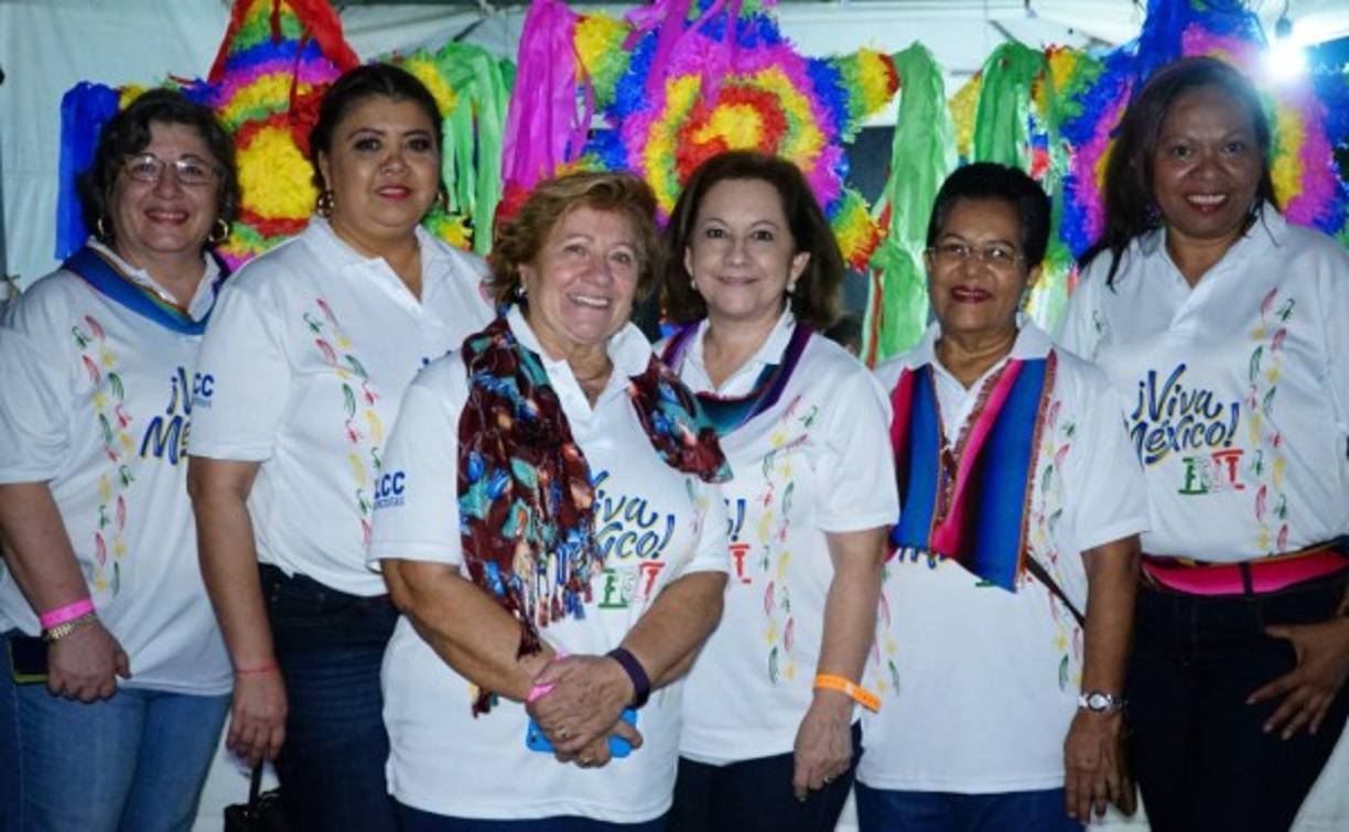 Yesylle Sheran, Lorena Alfaro, Gemma Racciatti, Julieta Guzmán, Leily Alvarado y Gracibel Gómez.