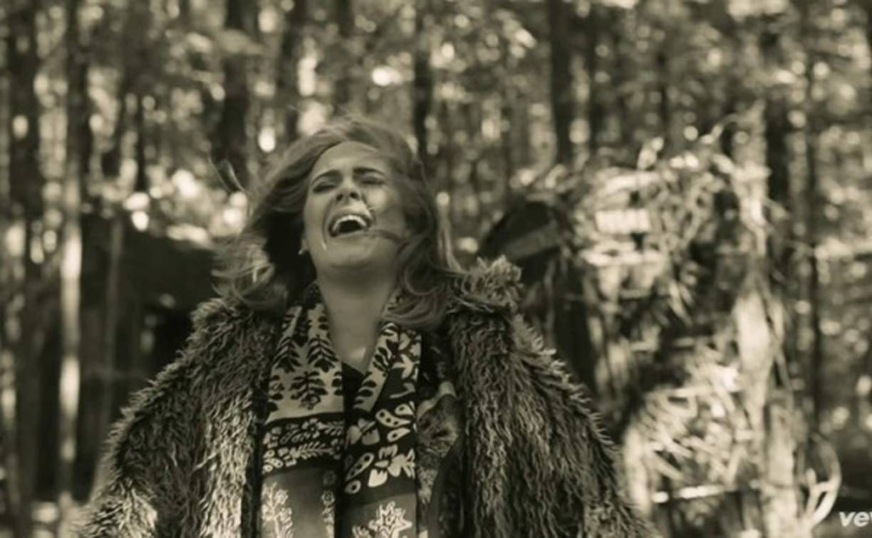 La artista contó cómo había afrontado su vuelta a la música, tras un parón de casi cuatro años, y confesó que no sintió presión para elaborar un nuevo trabajo por el gran éxito cosechado con el anterior, el conocido '21'.