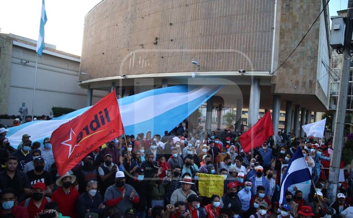 Libre y Partido Salvador Honduras quieren poner a Luis Redondo a la cabeza del nuevo Congreso. 