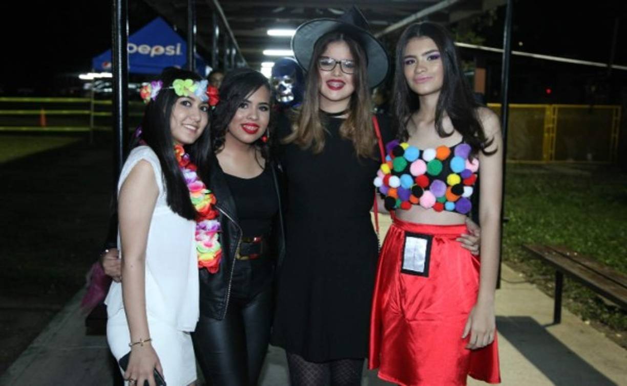 Lisa Orellana, Julieth Ortega, Camilla Delgado y Alejandra Padilla.