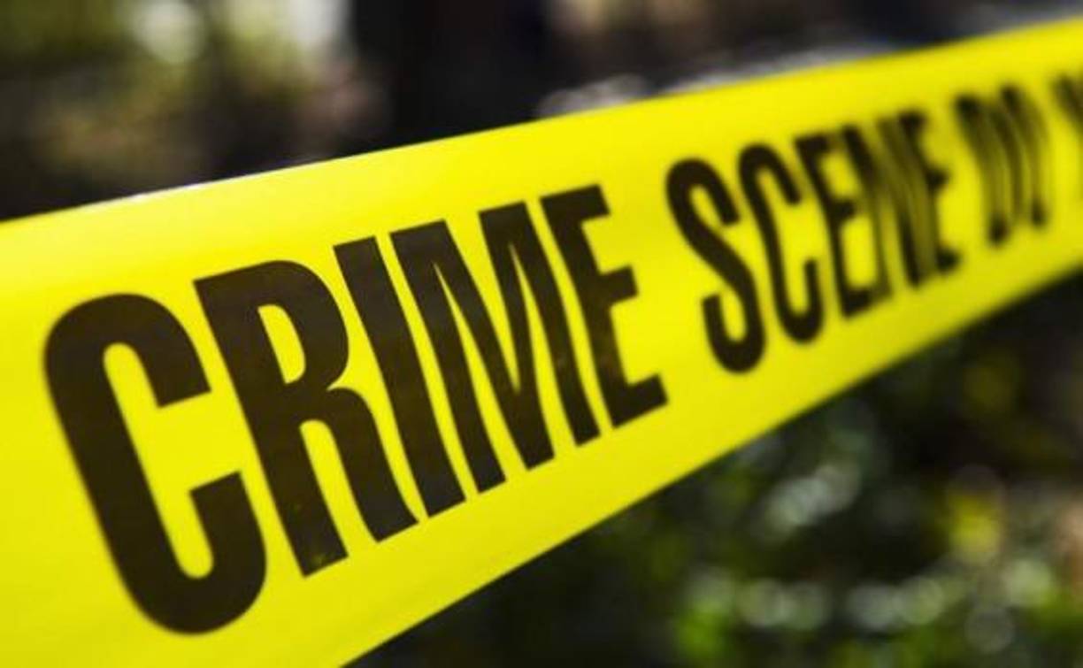 El hombre escapó de la escena del crimen, dejando a la enfermera gravemente herida y, debido a las mismas, falleció en el lugar. 