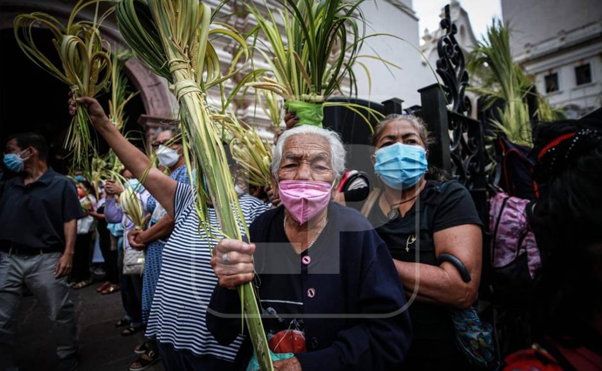 En Honduras, donde hay más de 9 millones de habitantes, la mayor parte de la población es católica. 