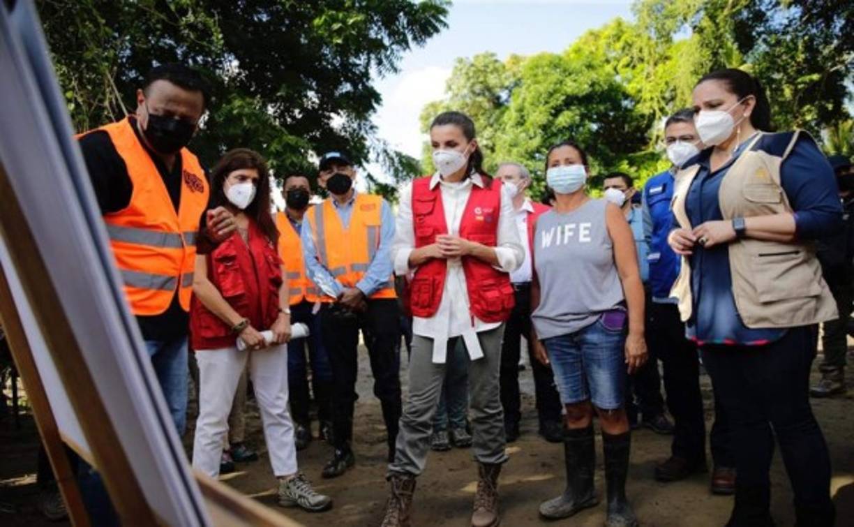 Unos 534 centros de enseñanza resultaron dañados por las tormentas tropicales Eta y Iota.