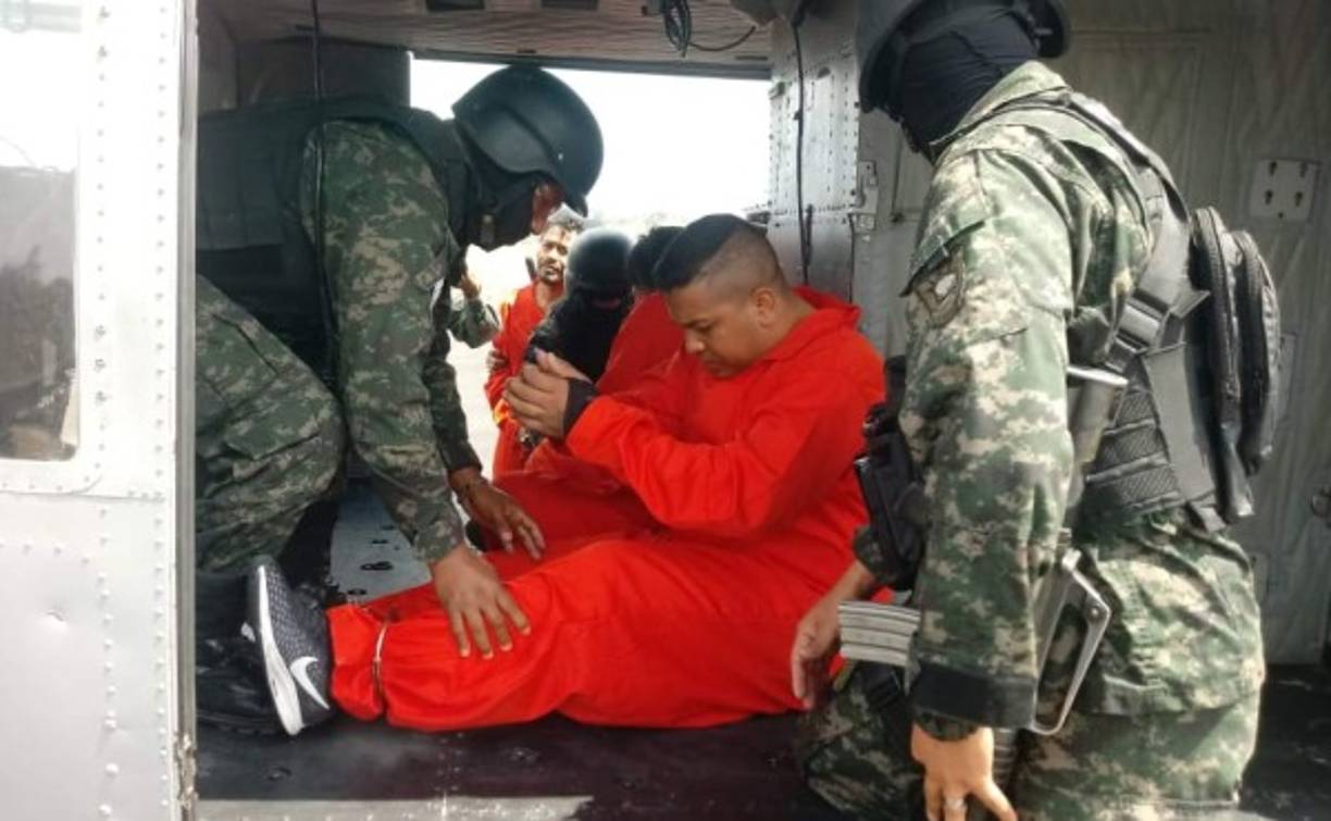 La operación fue realizada por la Fuerza de Seguridad Interinstitucional Nacional (Fusina) y la Fuerza Nacional de Control de Centros Penitenciarios (FNCCP), miembros del escuadrón élite policial Tropa de Inteligencia y Grupo de Respuesta (Tigres) y la Policía Militar de Orden Público.