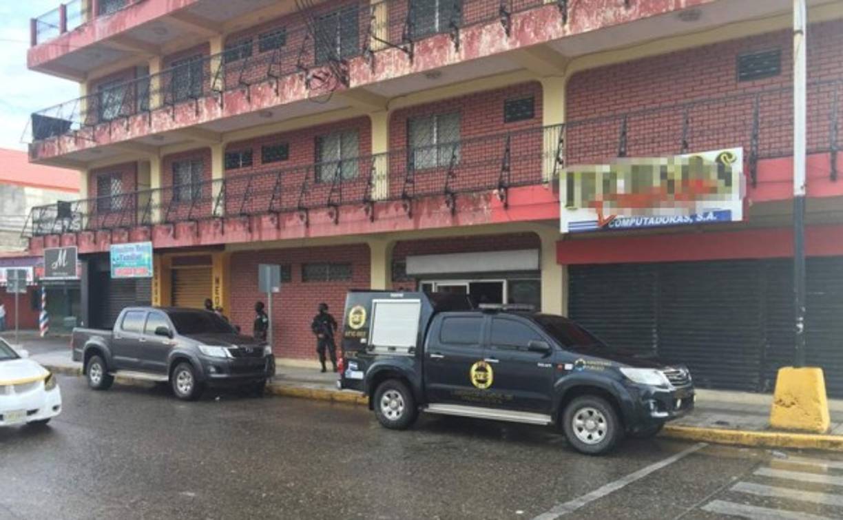 De acuerdo con las investigaciones de la Atic, el dueño del hotel Las Vegas en El Progreso, Yoro, sería el exalcalde de El Paraíso, Copán, Alexander Ardón, quién se entregó la justicia de Estados Unidos.