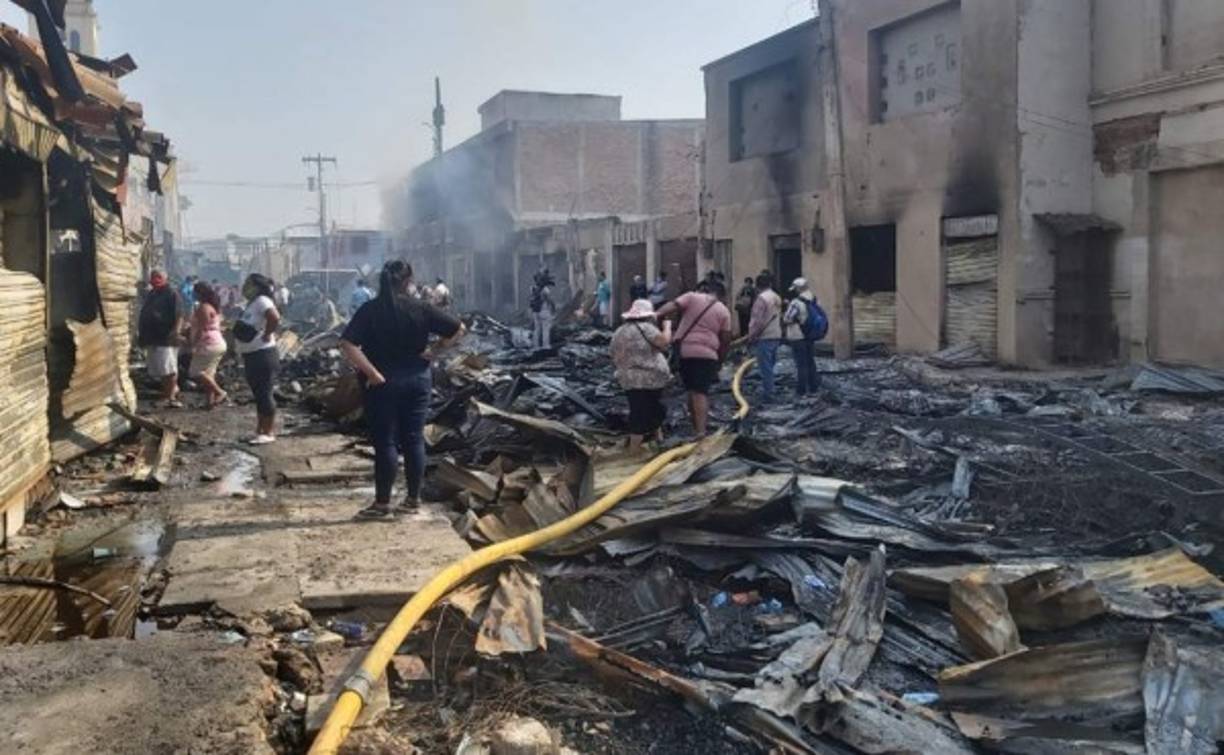 Según las autoridades de la policía, no se reportó víctimas mortales por el incidente.