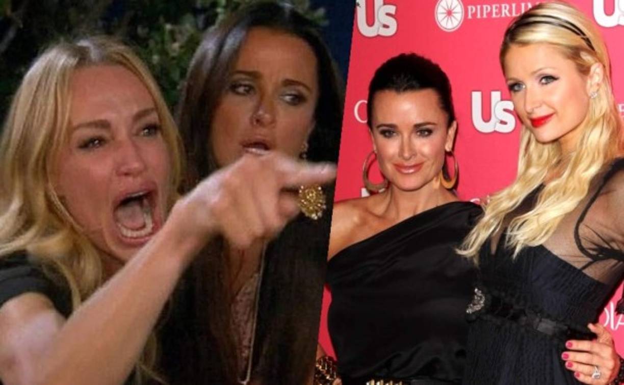 El nuevo meme del momento es protagonizado por un estilizado gato y dos mujeres que lo acusan de algo, ya mucho se ha dicho del origen del felino, que resultó ser una estrella en las redes sociales con su propia cuenta en Instagram y Twitter: Smudge Lord. <br/><br/><br/>Pero, ¿quiénes son las mujeres que lo apuntan?