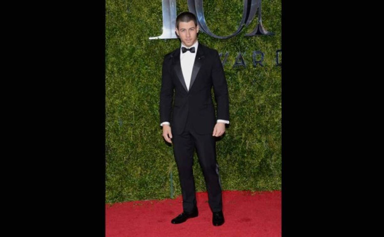 Nick Jonas de Louis Vuitton.