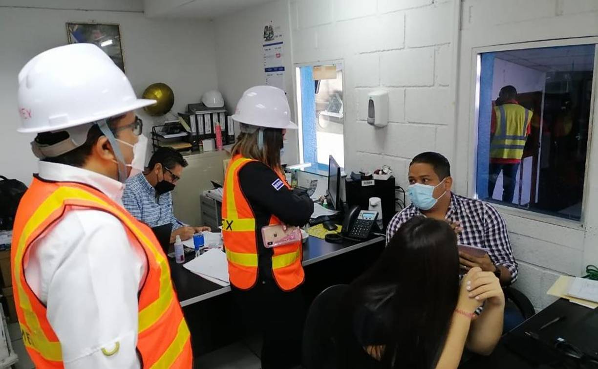 Fiscalía Contra Delitos Tributarios y Conexos realizó inspección en la aduana de Toncontín, con el propósito de verificar el procedimiento aduanero de importaciones y exportaciones.