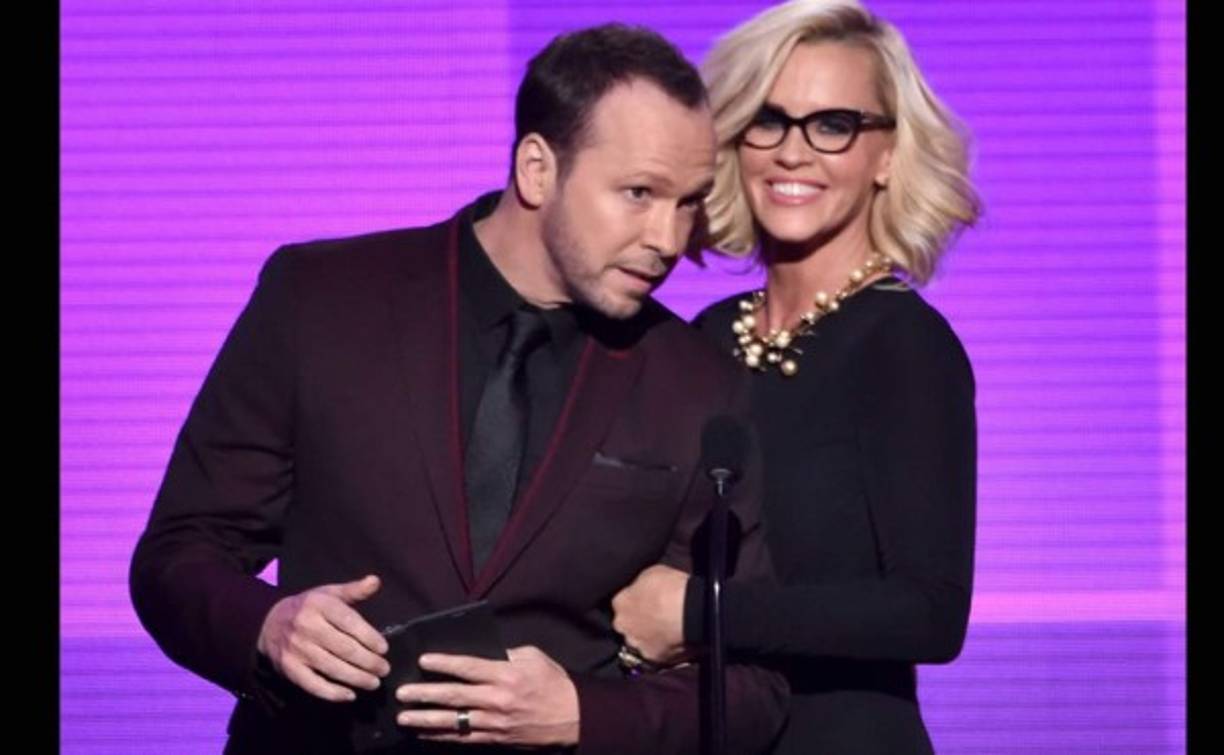 Donnie Wahlberg y la personalidad de la TV Jenny McCarthy.