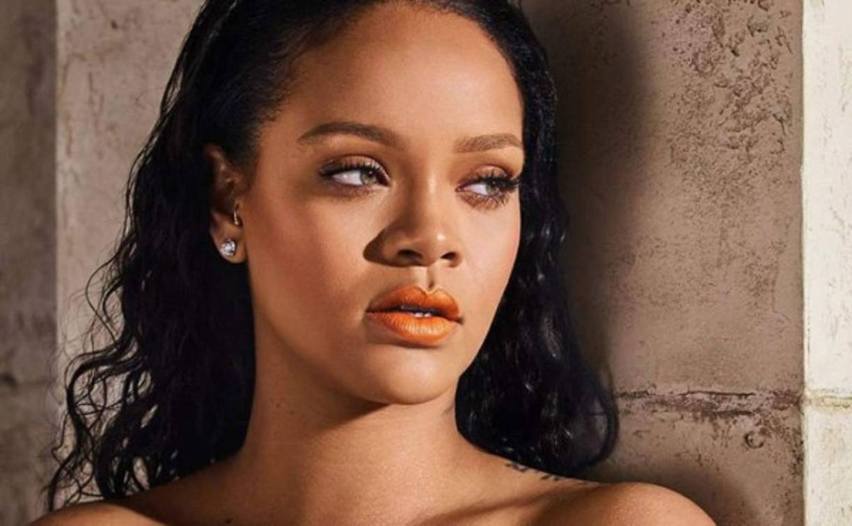 A sus 31 años, Rihanna no solo triunfa en el mundo de la música, se ha posicionado de forma muy influyente con su marca de cosméticos y lencería.