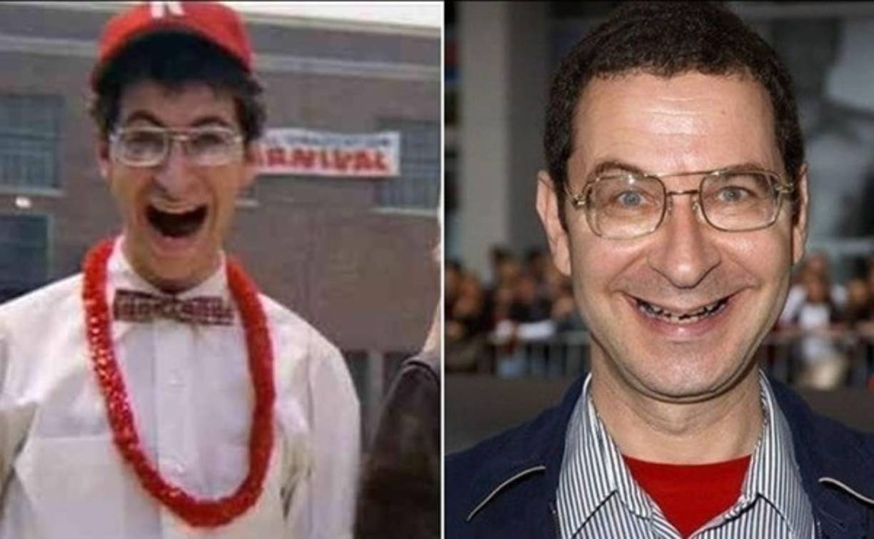 Eugene (Eddie Deezen) ahora tiene 57 años.