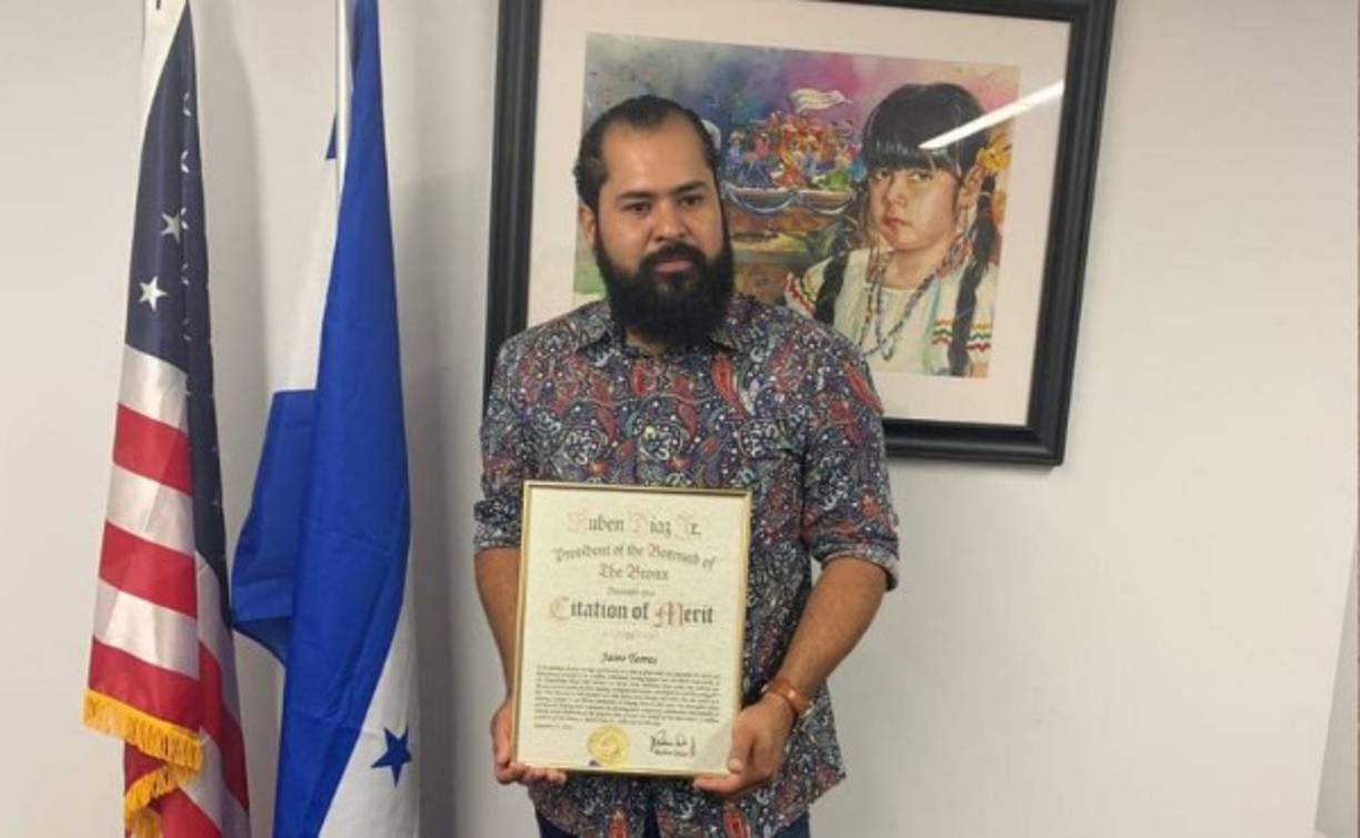 Jairo Torres, o Afroman ahora será condecorado por un congresista demócrata de los Estados Unidos. ¡Enhorabuena héroe!