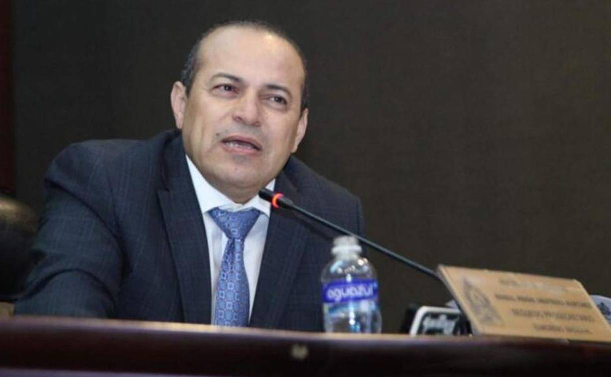 Renán Inestroza, uno de los nacionalistas de la vieja guardia, tampoco volvería a ostentar un puesto en este Congreso Nacional. 