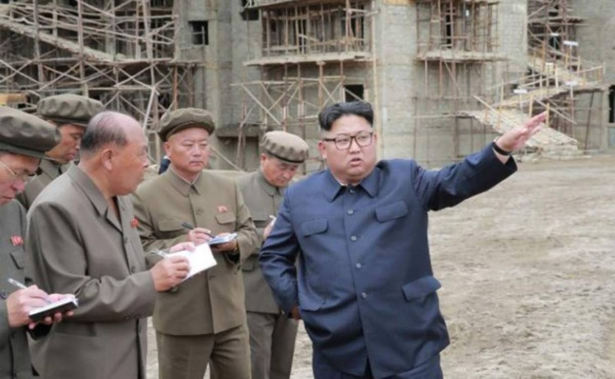 Tras la abrupta orden, los responsables del proyecto de construcción de la planta de fertilizantes solo anticiparon a los trabajadores la visita de 'un miembro de alto rango' del Gabinete.