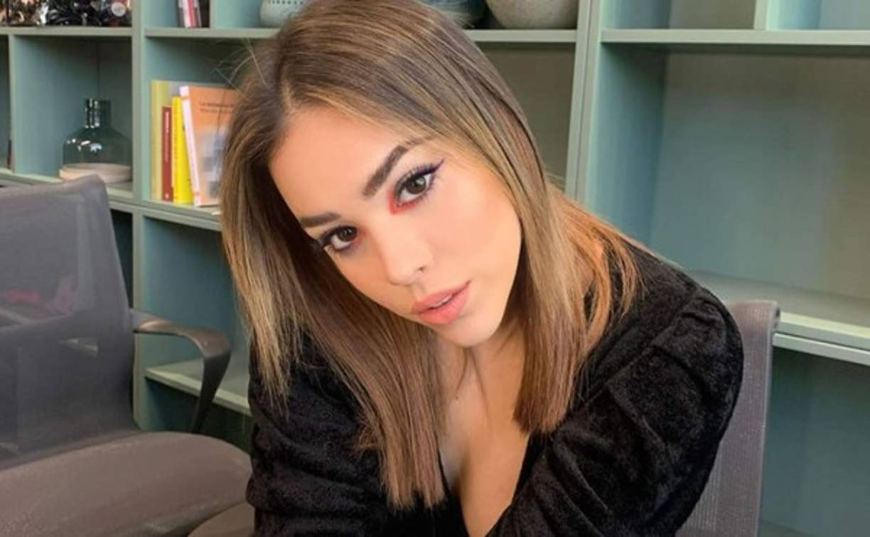 Danna Paola sufrió las consecuencias de la pandemia por coronavirus, pues además de que cancelaron la gira promocional en México de la tercera temporada de Élite, surgieron rumores de que no había podido salir de España por la alerta sanitaria.