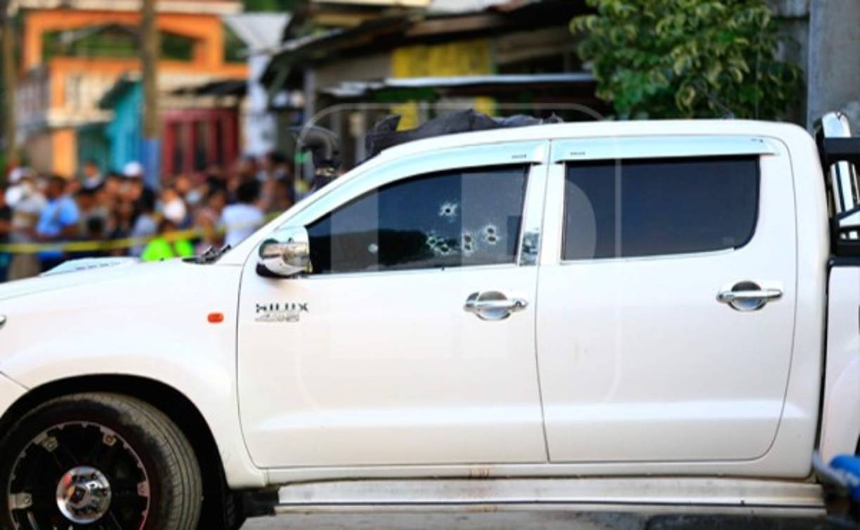 Ivis Martínez tenía varias perforaciones de bala en su cabeza, mientras que la esposa en el tórax.