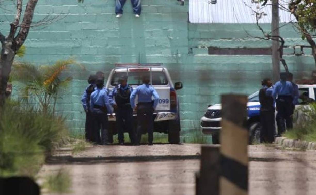 Agentes de seguridad lograron 'restablecer el orden y el control, regresando las internas a sus hogares asignados mientras se realiza el proceso de investigación' para deducir las responsabilidades, enfatizó el INP.